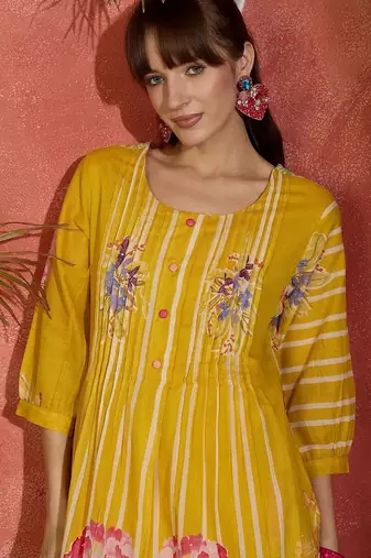 Women Printed Regular Pure Cotton Kurta with Trousers