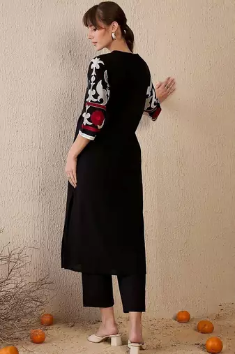 Women Ethnic Motifs Printed Regular Pure Cotton Kurta with Trousers