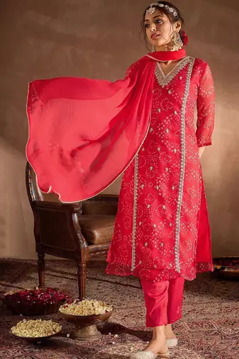 Women Ethnic Motifs Printed Thread Work Silk Chiffon Kurta with Trouser & Dupatta