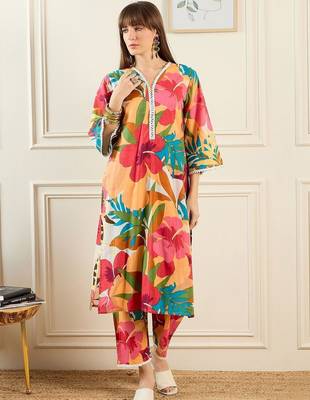 Women Floral Printed Regular Pure Cotton Kurta with Trousers 4
