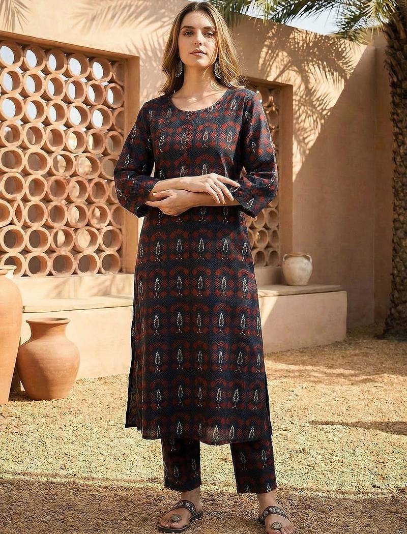 Women Printed Regular Pure Cotton Kurta with Trousers
