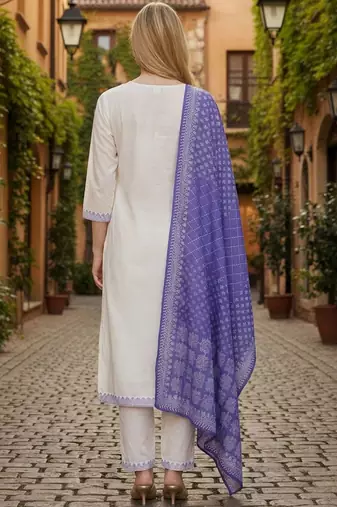 Women Ethnic Motifs Embroidered Regular Thread Work Pure Cotton Kurta with Trousers & With Dupatta