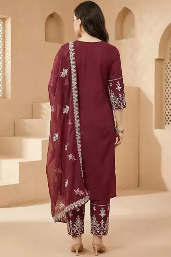 Women Ethnic Motifs Embroidered Thread Work Kurta with Trousers & With Dupatta