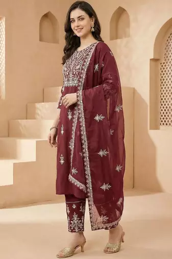 Women Ethnic Motifs Embroidered Thread Work Kurta with Trousers & With Dupatta