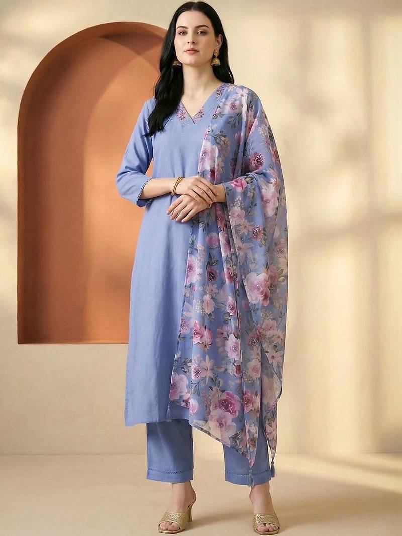 Women Yoke Design Regular Thread Work Kurta with Trousers & With Dupatta