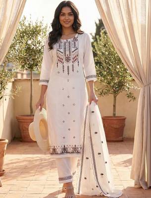 Women Floral Embroidered Regular Thread Work Pure Cotton Kurta with Trousers & With Dupatta 1