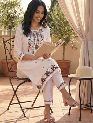 Women Floral Embroidered Regular Thread Work Pure Cotton Kurta with Trousers & With Dupatta 4
