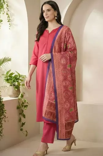 Women Regular Kurta with Trousers & With Dupatta