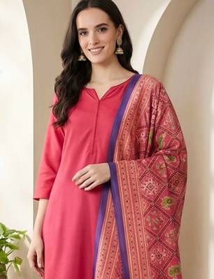 Women Regular Kurta with Trousers & With Dupatta 4