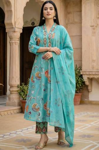 Floral Printed Beads and Stones Pure Cotton Kurta with Trousers & With Dupatta