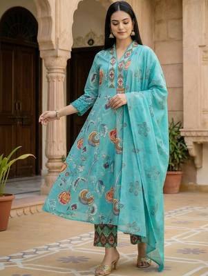 Floral Printed Beads and Stones Pure Cotton Kurta with Trousers & With Dupatta 2