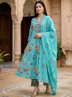 Floral Printed Beads and Stones Pure Cotton Kurta with Trousers & With Dupatta 4