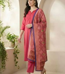 Women Ethnic Motifs Regular Kurta with Trousers & With Dupatta