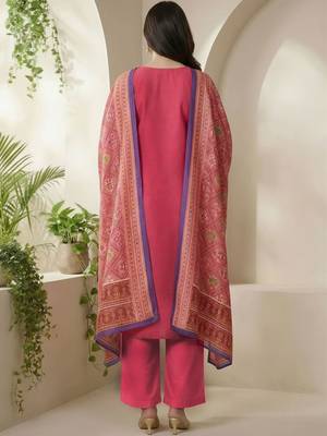 Women Ethnic Motifs Regular Kurta with Trousers & With Dupatta 5