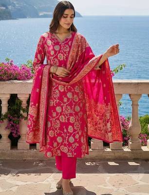 Women Floral Regular Chanderi Silk Kurta with Trousers & With Dupatta 4