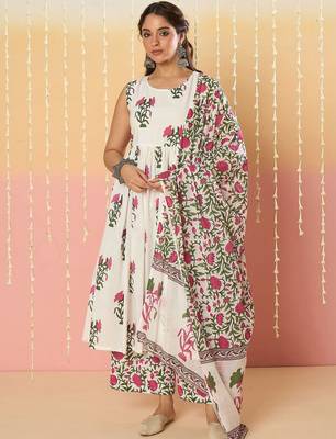Women Floral Printed Regular Pure Cotton Kurta with Trousers & With Dupatta 6