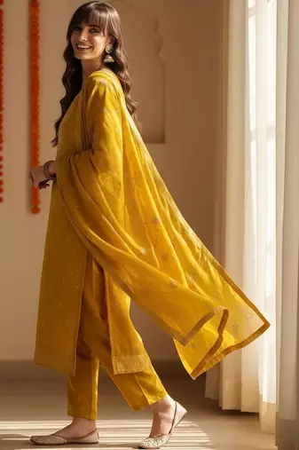 Women Ethnic Motifs Embroidered Regular Thread Work Kurta with Trousers & With Dupatta