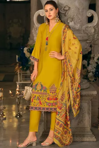 Women Ethnic Motifs Printed Regular Thread Work Kurta with Trousers & With Dupatta