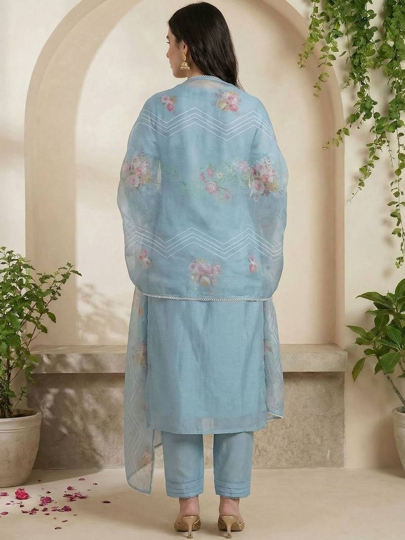 Women Floral Embroidered Regular Thread Work Kurta with Trousers & With Dupatta