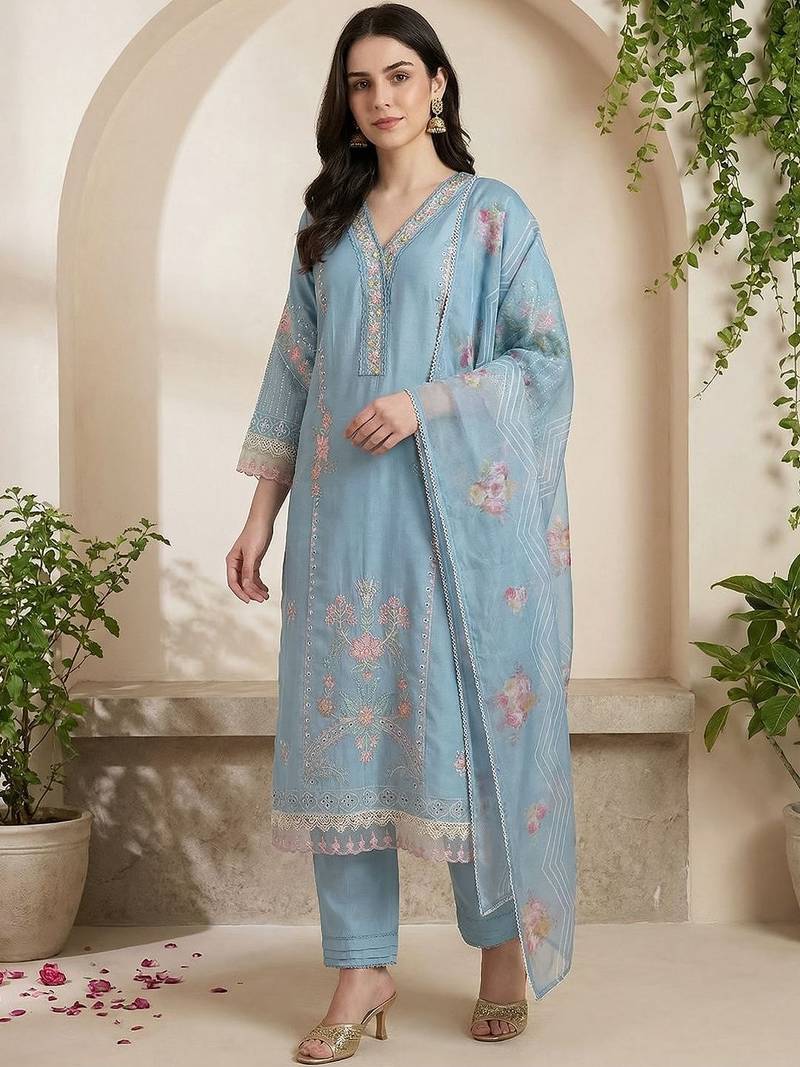 Women Floral Embroidered Regular Thread Work Kurta with Trousers & With Dupatta