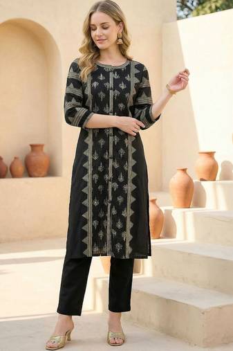 Women Ethnic Motifs Printed Regular  Cotton Kurta with Trousers