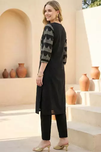 Women Ethnic Motifs Printed Regular Pure Cotton Kurta with Trousers