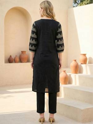 Women Ethnic Motifs Printed Regular Pure Cotton Kurta with Trousers 3