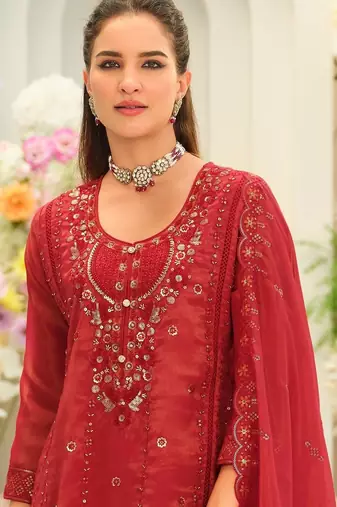 Women Ethnic Motifs Embroidered Regular Thread Work Kurta with Trousers & With Dupatta