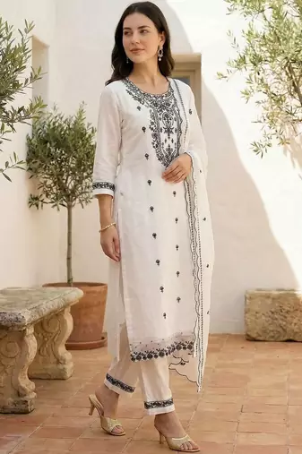 Women Ethnic Motifs Embroidered Regular Thread Work Pure Cotton Kurta with Trousers & With Dupatta