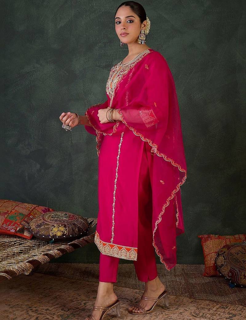 Women Ethnic Motifs Embroidered Regular Thread Work Kurta with Trousers & With Dupatta