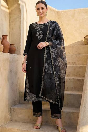 Women Floral Embroidered Regular Thread Work Kurta with Trousers & With Dupatta