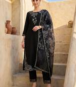Women Floral Embroidered Regular Thread Work Kurta with Trousers & With Dupatta