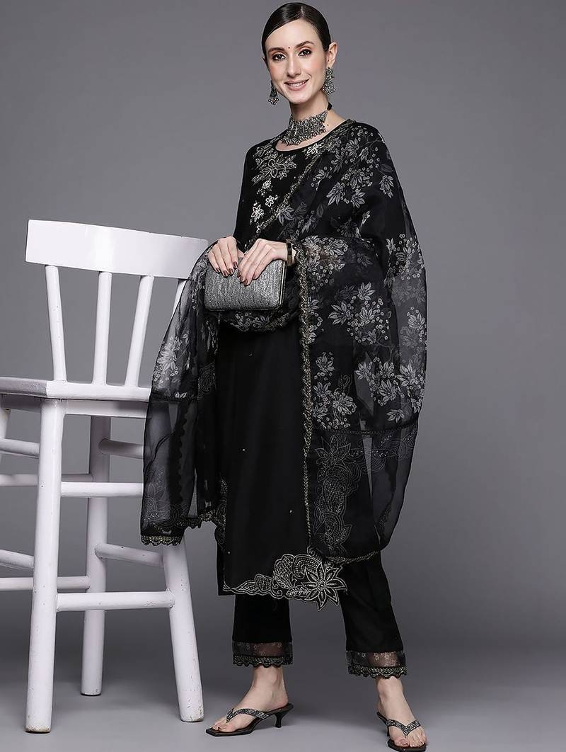 Women Floral Embroidered Regular Thread Work Kurta with Trousers & With Dupatta
