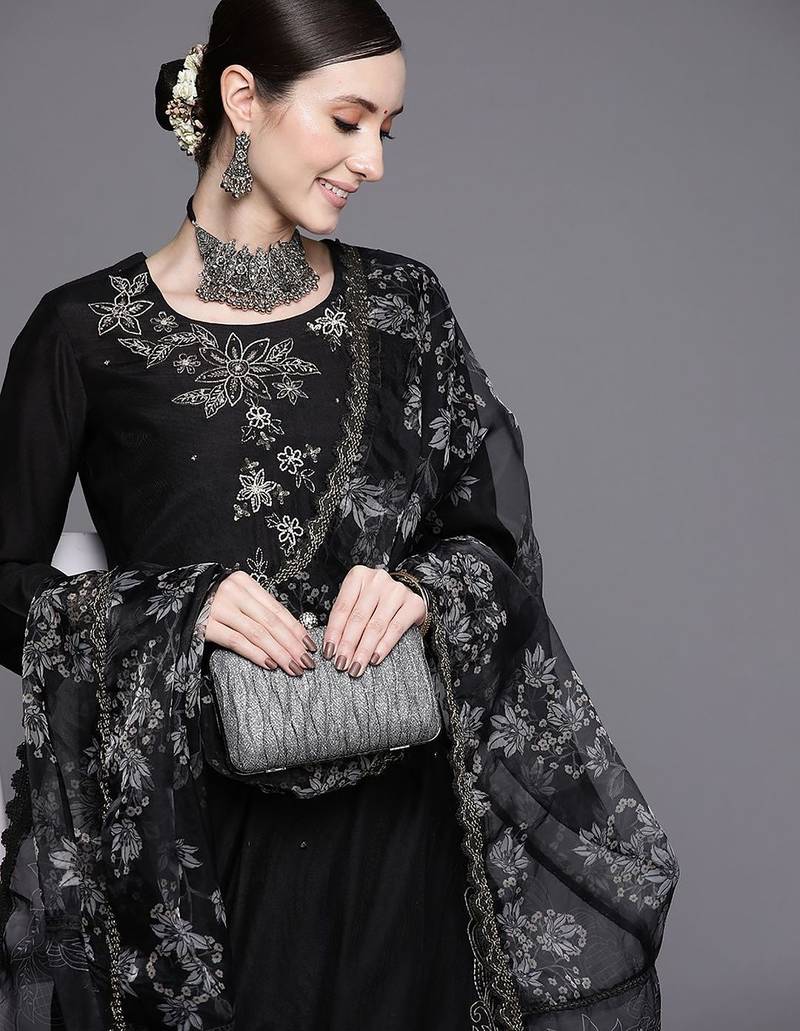 Women Floral Embroidered Regular Thread Work Kurta with Trousers & With Dupatta