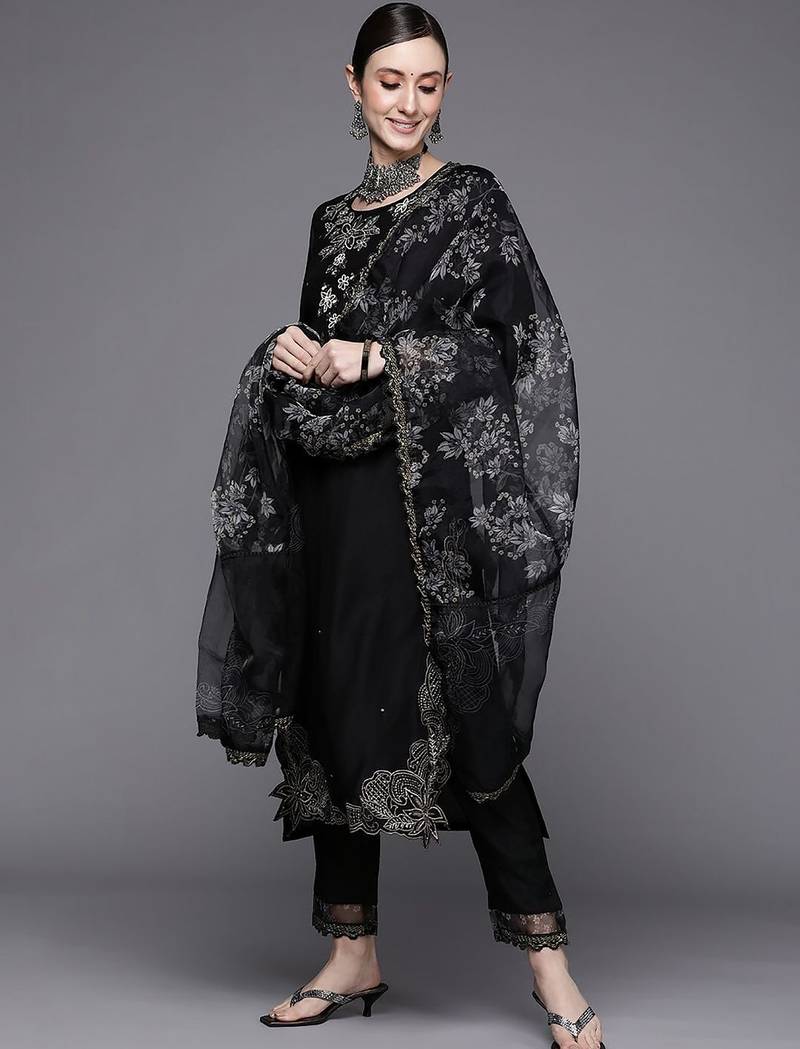 Women Floral Embroidered Regular Thread Work Kurta with Trousers & With Dupatta
