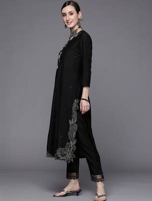 Women Floral Embroidered Regular Thread Work Kurta with Trousers & With Dupatta 7