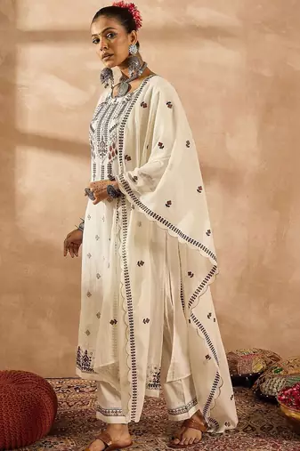 Women Ethnic Motifs Embroidered Regular Thread Work Pure Cotton Kurta with Trousers & With Dupatta