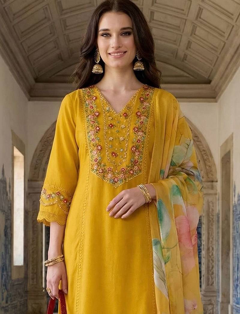 Women Floral Embroidered Regular Thread Work Kurta with Trousers & With Dupatta