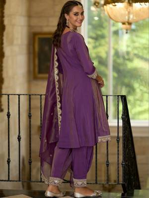 Women Ethnic Motifs Embroidered Regular Sequinned Kurta with Trousers & With Dupatta 4
