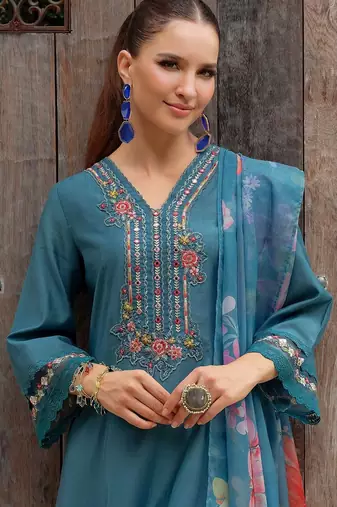 Women Floral Embroidered Regular Mirror Work Kurta with Trousers & With Dupatta
