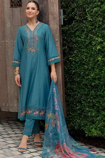Women Floral Embroidered Regular Mirror Work Kurta with Trousers & With Dupatta