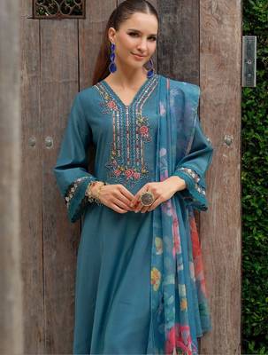 Women Floral Embroidered Regular Mirror Work Kurta with Trousers & With Dupatta 7