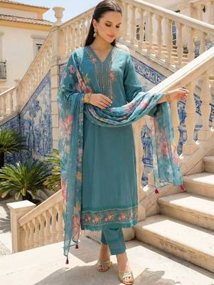Women Floral Embroidered Regular Mirror Work Kurta with Trousers & With Dupatta 1