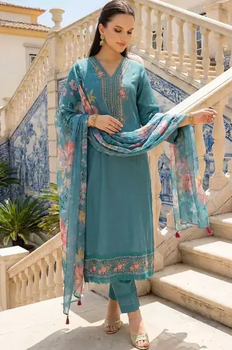 Women Floral Embroidered Regular Mirror Work Kurta with Trousers & With Dupatta