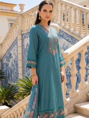 Women Floral Embroidered Regular Mirror Work Kurta with Trousers & With Dupatta 2