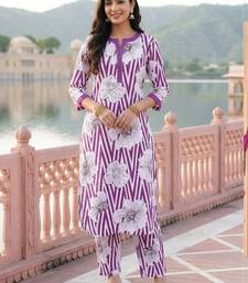 Women Floral Printed Regular Sequinned Pure Cotton Kurta with Trousers