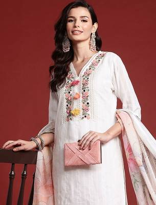 Women Floral Embroidered Regular Thread Work Pure Cotton Kurta with Trousers & With Dupatta 5
