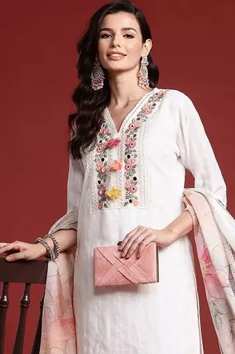 Women Floral Embroidered Regular Thread Work Pure Cotton Kurta with Trousers & With Dupatta