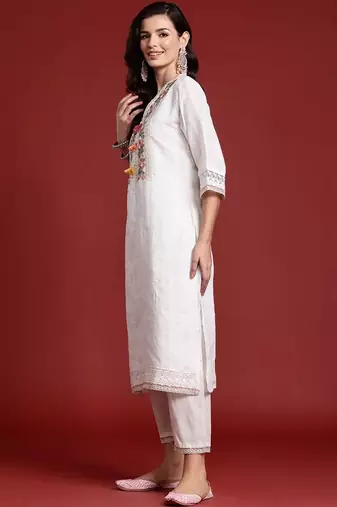 Women Floral Embroidered Regular Thread Work Pure Cotton Kurta with Trousers & With Dupatta