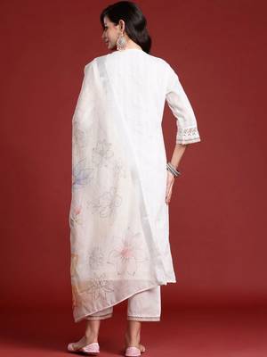 Women Floral Embroidered Regular Thread Work Pure Cotton Kurta with Trousers & With Dupatta 7